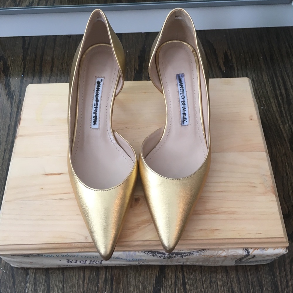 50% OFF Manolo Blahnik Collina half d’orsay